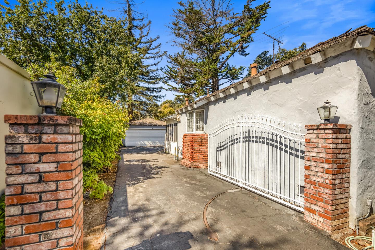 Detail Gallery Image 25 of 26 For 14 Nevada St, Redwood City,  CA 94062 - 2 Beds | 2 Baths