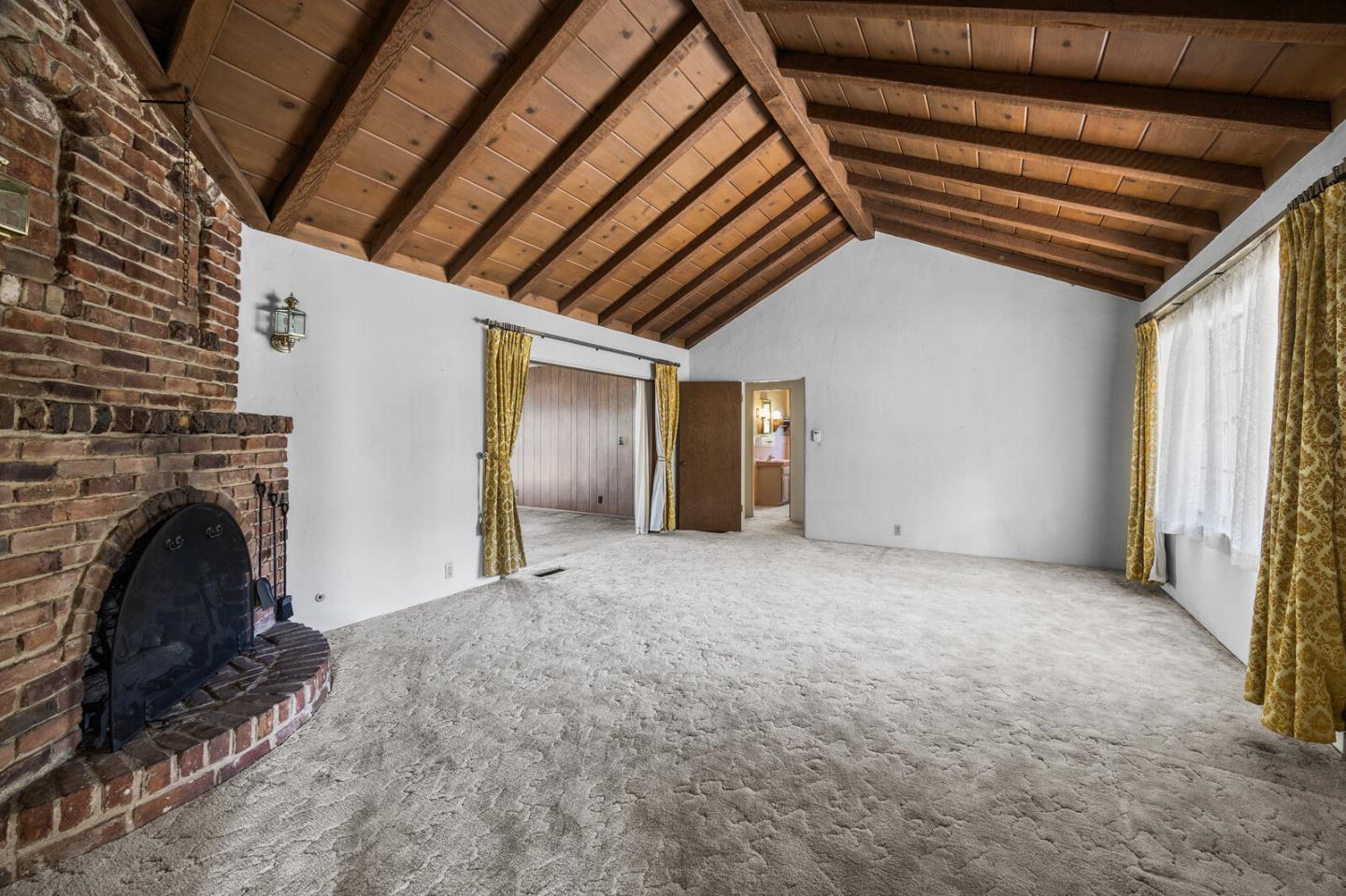 Detail Gallery Image 4 of 26 For 14 Nevada St, Redwood City,  CA 94062 - 2 Beds | 2 Baths