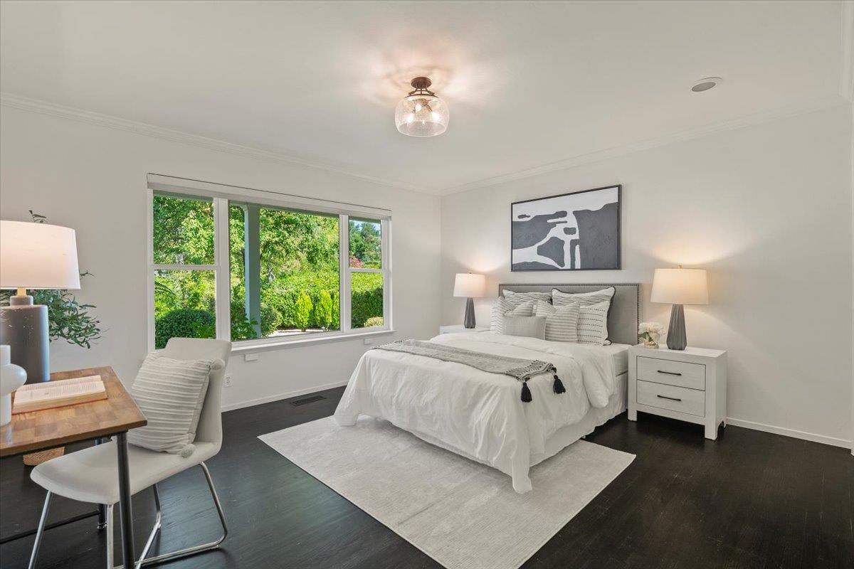 Detail Gallery Image 19 of 66 For 14228 Amherst Ct, Los Altos Hills,  CA 94022 - 5 Beds | 4 Baths
