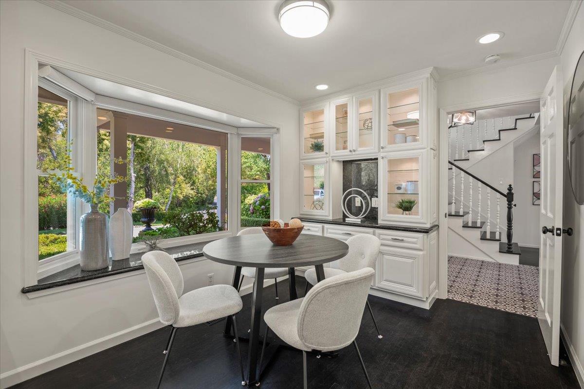 Detail Gallery Image 21 of 66 For 14228 Amherst Ct, Los Altos Hills,  CA 94022 - 5 Beds | 4 Baths