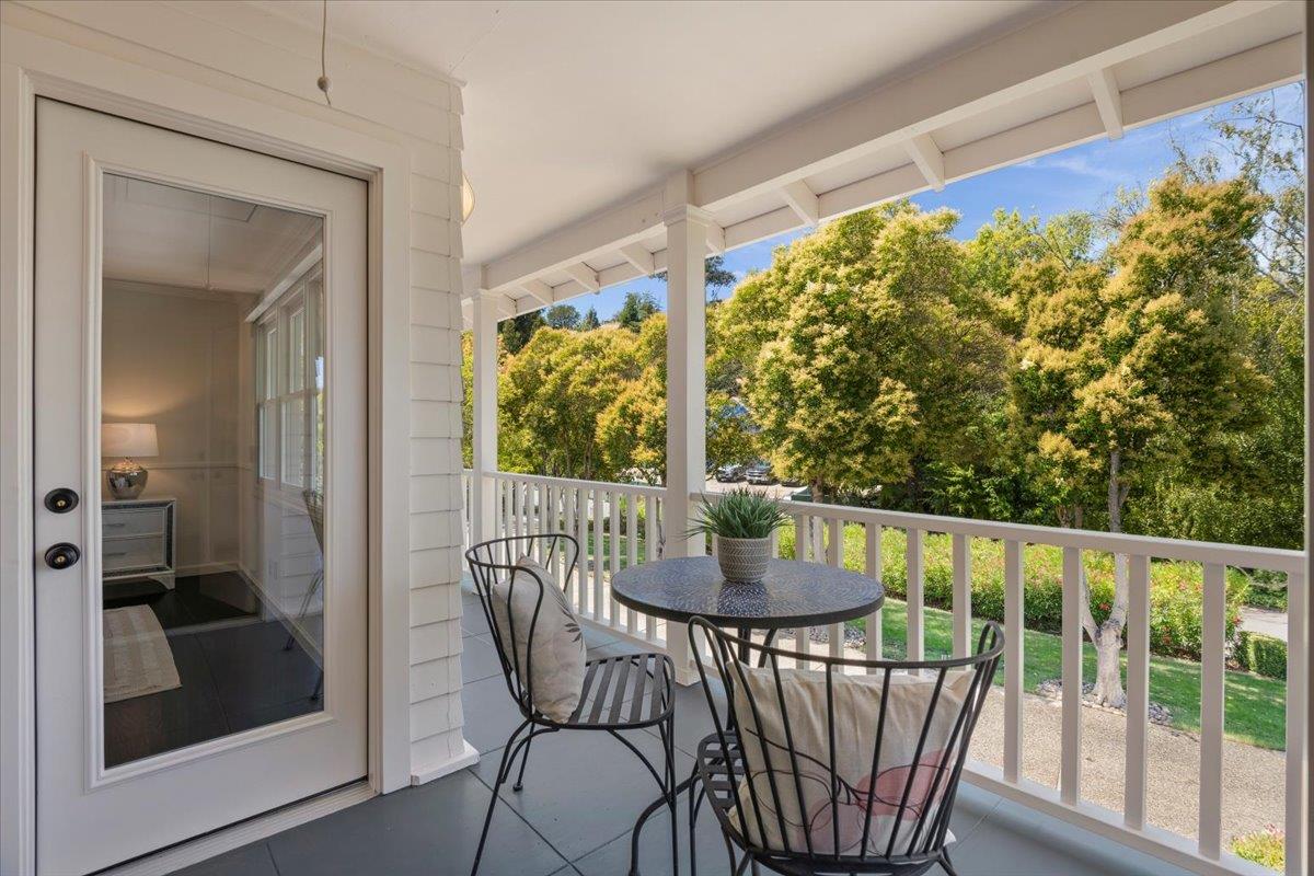 Detail Gallery Image 32 of 66 For 14228 Amherst Ct, Los Altos Hills,  CA 94022 - 5 Beds | 4 Baths
