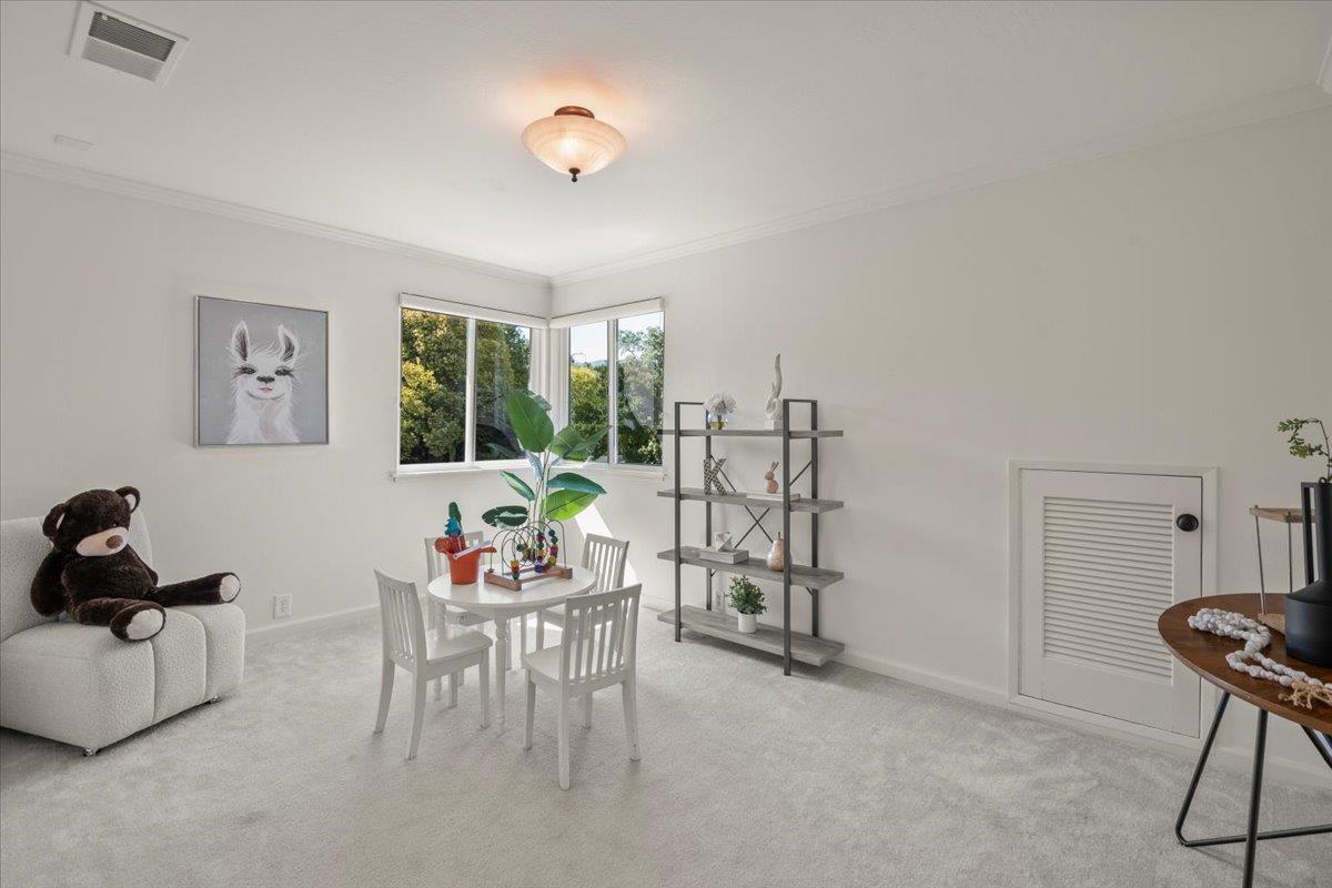 Detail Gallery Image 35 of 66 For 14228 Amherst Ct, Los Altos Hills,  CA 94022 - 5 Beds | 4 Baths