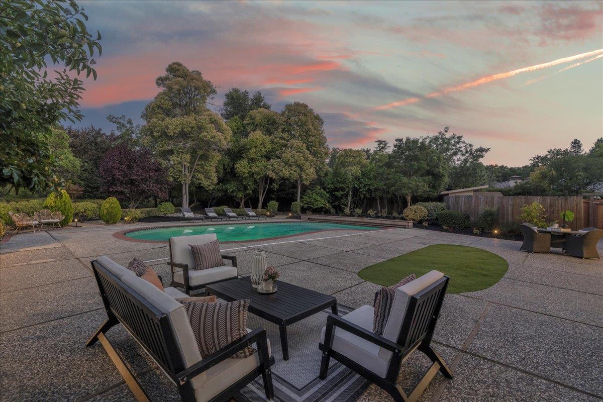 Detail Gallery Image 43 of 66 For 14228 Amherst Ct, Los Altos Hills,  CA 94022 - 5 Beds | 4 Baths