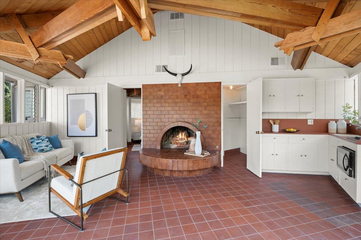 Detail Gallery Image 46 of 66 For 14228 Amherst Ct, Los Altos Hills,  CA 94022 - 5 Beds | 4 Baths