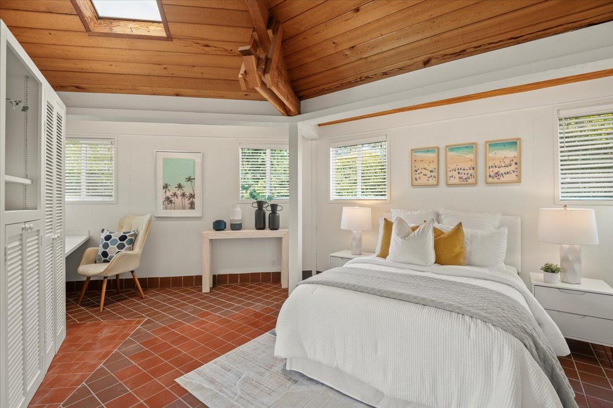 Detail Gallery Image 48 of 66 For 14228 Amherst Ct, Los Altos Hills,  CA 94022 - 5 Beds | 4 Baths
