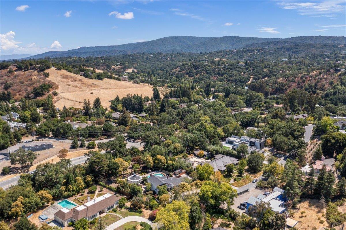Detail Gallery Image 63 of 66 For 14228 Amherst Ct, Los Altos Hills,  CA 94022 - 5 Beds | 4 Baths