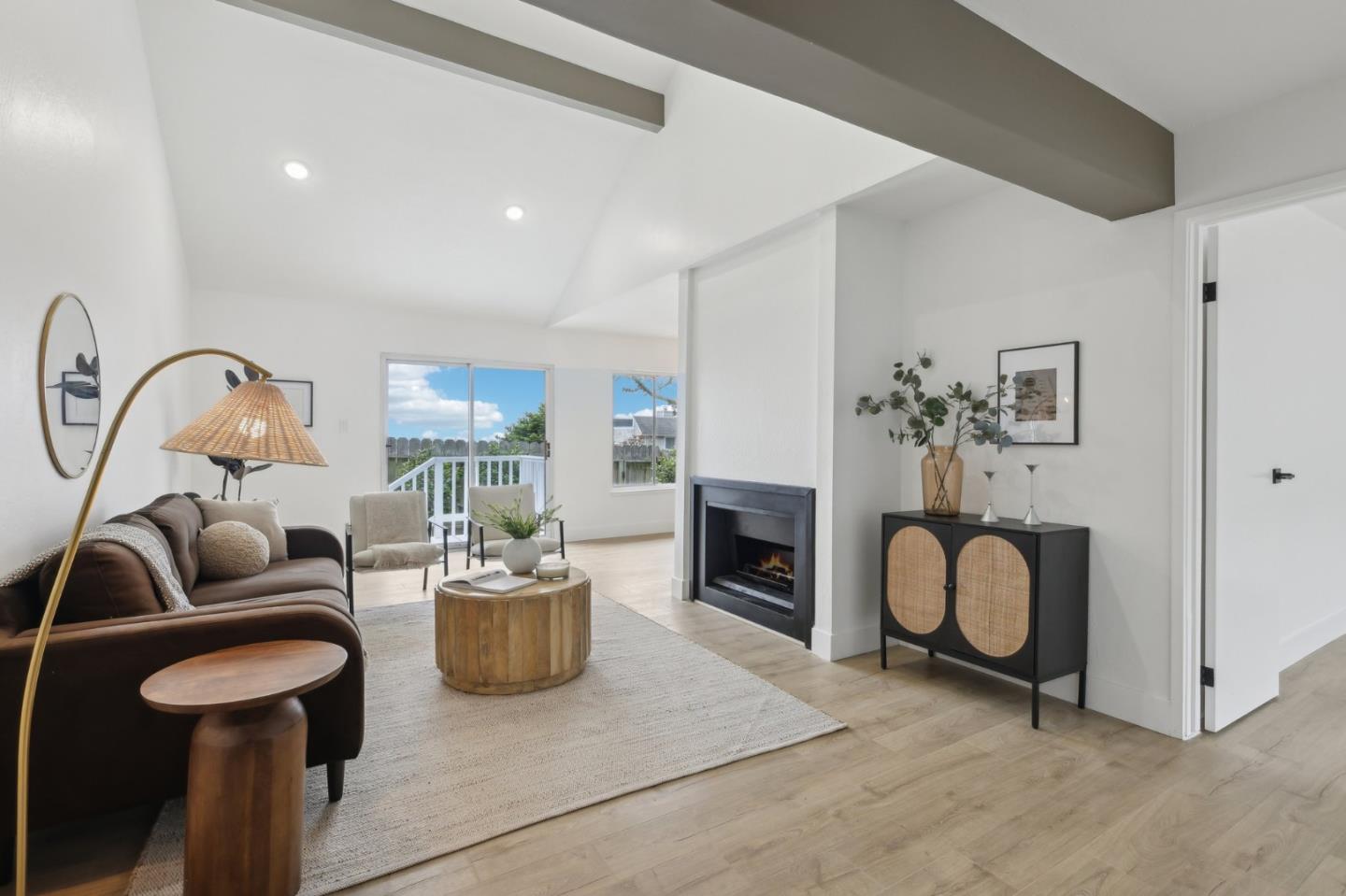 Detail Gallery Image 4 of 34 For 3918 Crofton Way, South San Francisco,  CA 94080 - 4 Beds | 2/1 Baths