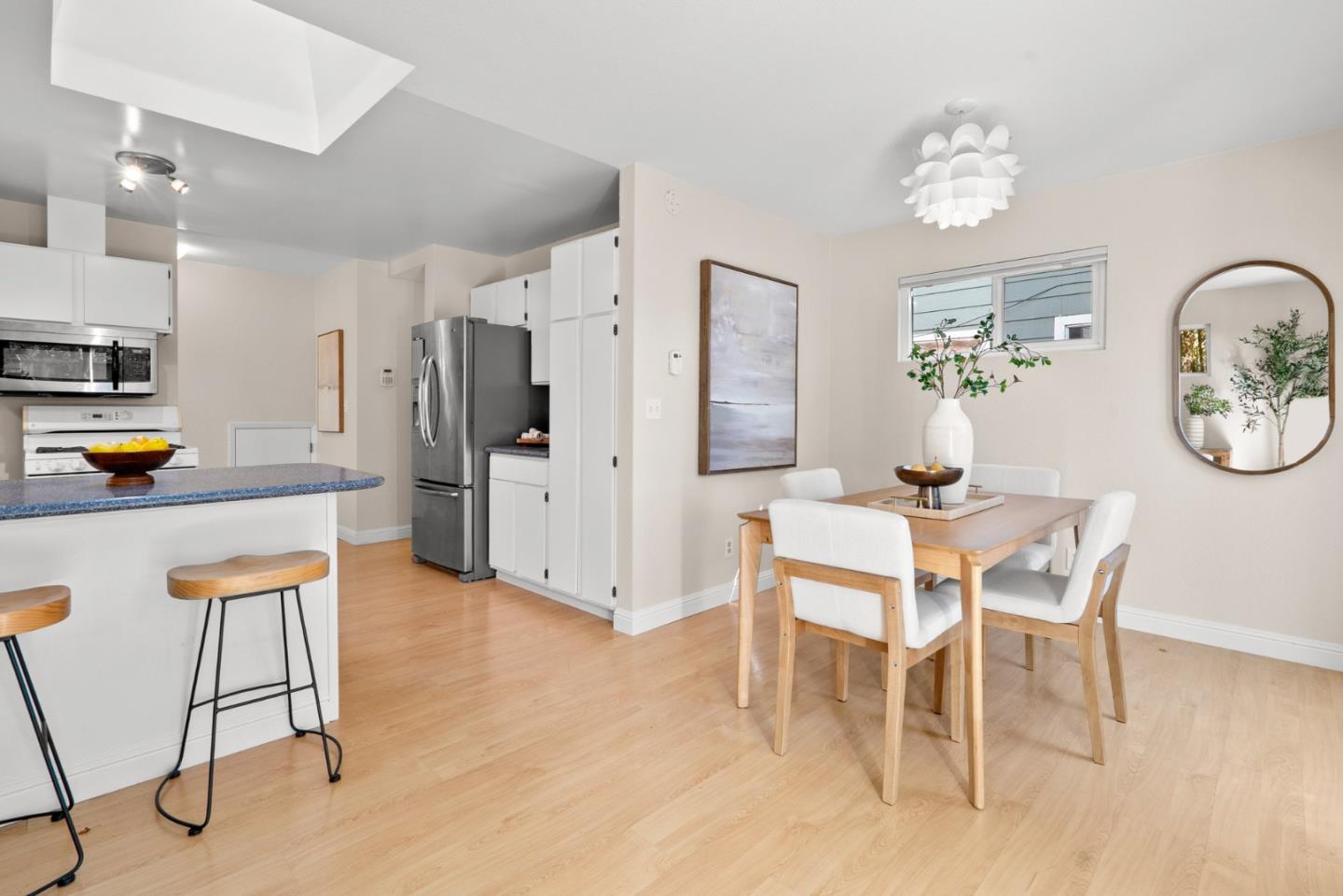 Detail Gallery Image 17 of 55 For 141 Walk Cir, Santa Cruz,  CA 95060 - 2 Beds | 2 Baths