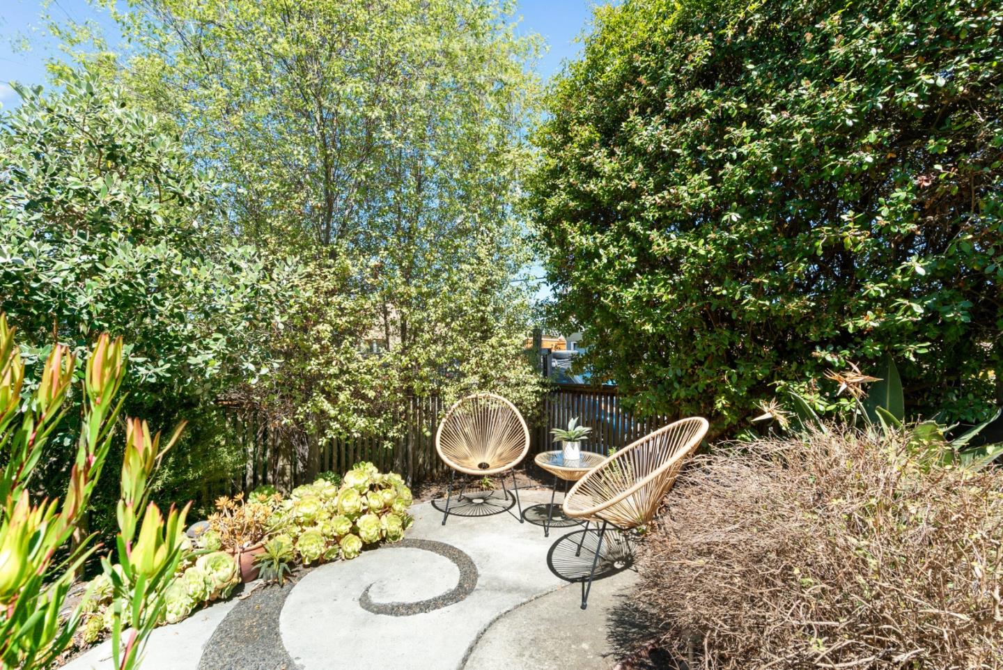 Detail Gallery Image 41 of 55 For 141 Walk Cir, Santa Cruz,  CA 95060 - 2 Beds | 2 Baths