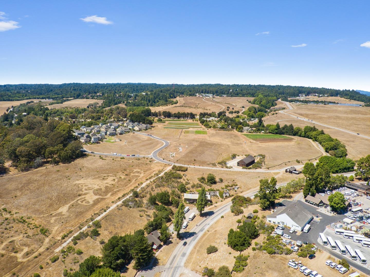 Detail Gallery Image 50 of 55 For 141 Walk Cir, Santa Cruz,  CA 95060 - 2 Beds | 2 Baths