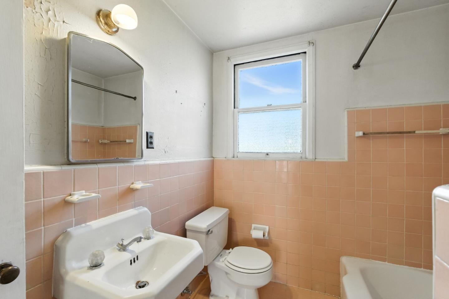 Detail Gallery Image 19 of 31 For 1333 Williams Ave, San Bruno,  CA 94066 - 3 Beds | 1 Baths