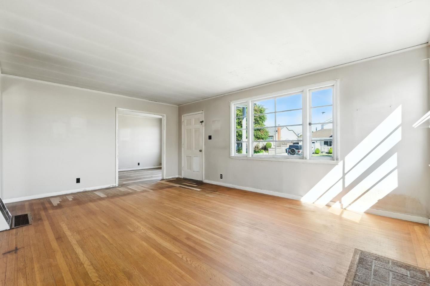 Detail Gallery Image 5 of 31 For 1333 Williams Ave, San Bruno,  CA 94066 - 3 Beds | 1 Baths