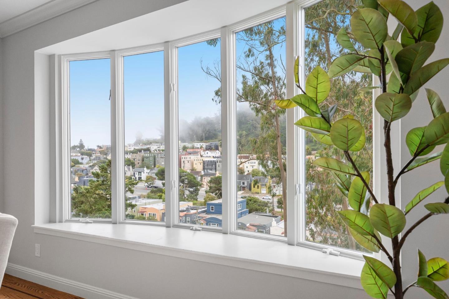 Detail Gallery Image 17 of 85 For 107 Knockash Hl, San Francisco,  CA 94127 - 5 Beds | 4/1 Baths