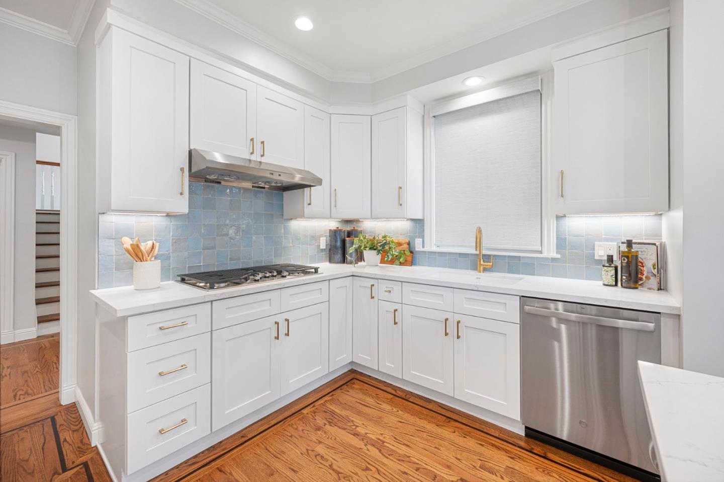 Detail Gallery Image 25 of 85 For 107 Knockash Hl, San Francisco,  CA 94127 - 5 Beds | 4/1 Baths