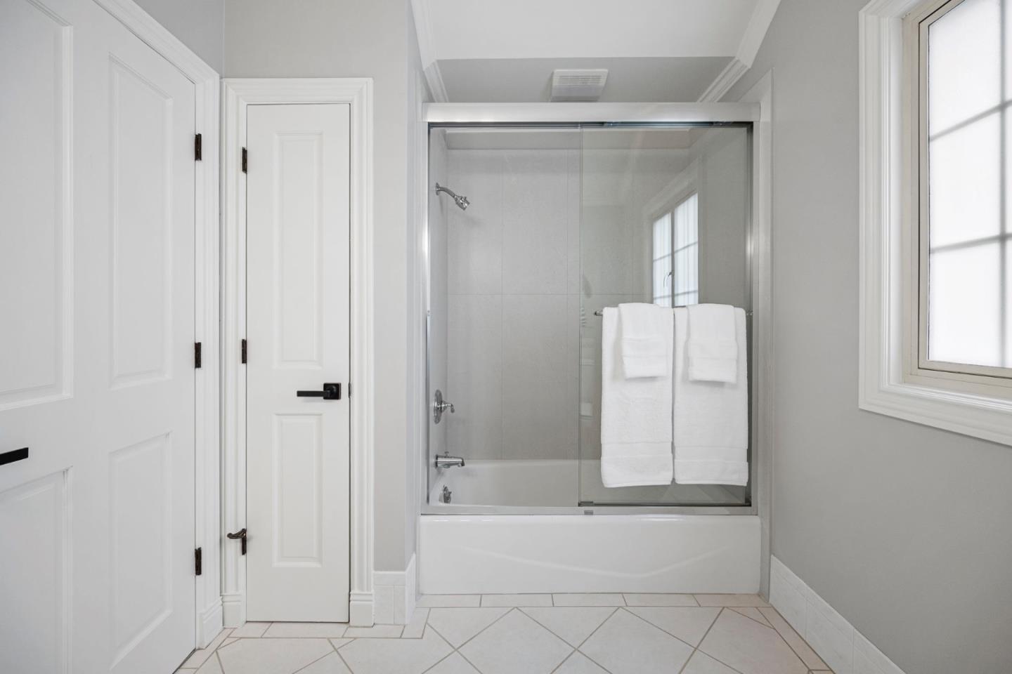 Detail Gallery Image 58 of 85 For 107 Knockash Hl, San Francisco,  CA 94127 - 5 Beds | 4/1 Baths