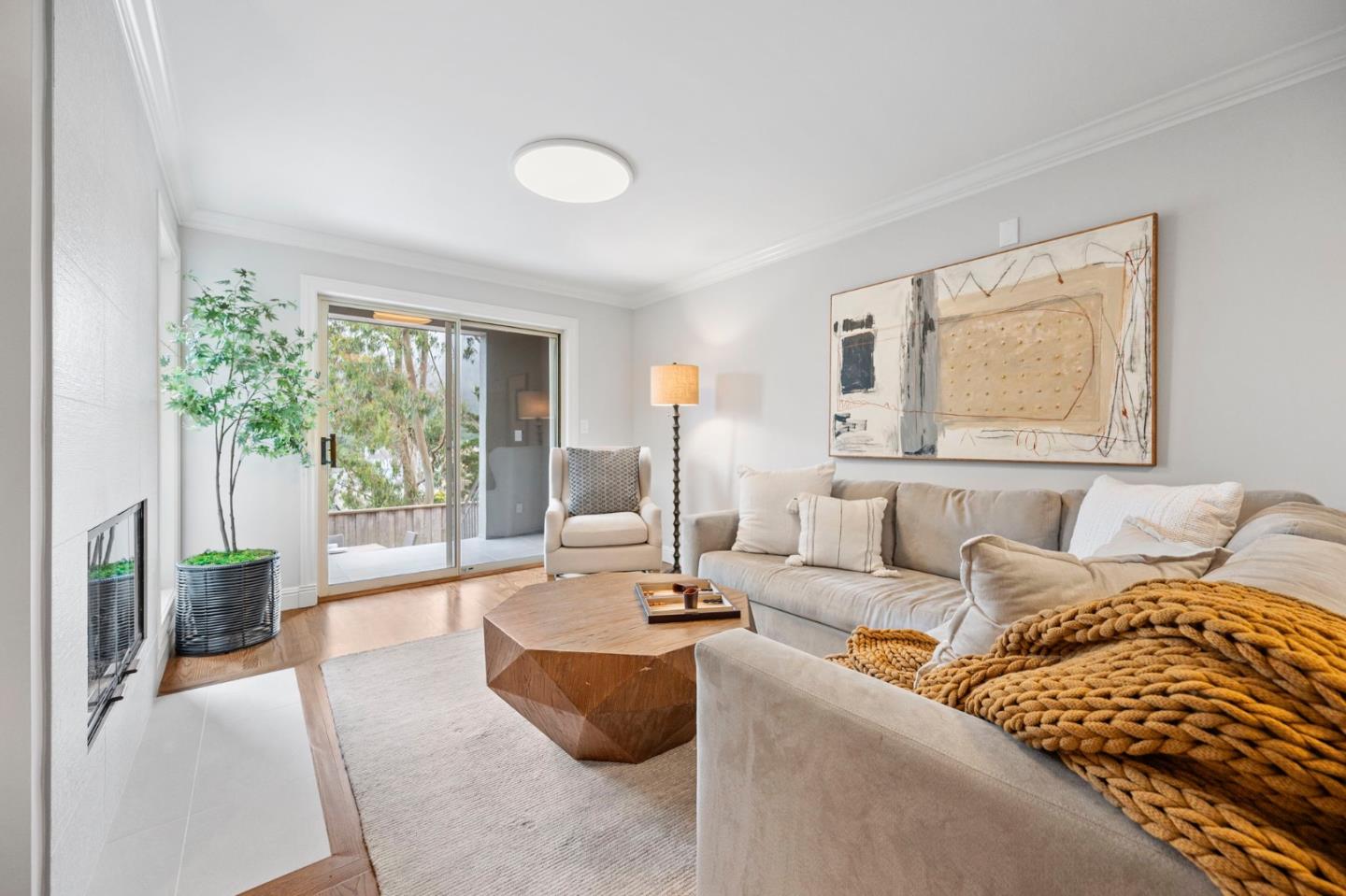 Detail Gallery Image 67 of 85 For 107 Knockash Hl, San Francisco,  CA 94127 - 5 Beds | 4/1 Baths
