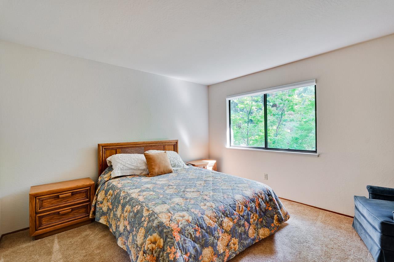 Detail Gallery Image 15 of 28 For 1132 Cherryview Ln, San Jose,  CA 95118 - 3 Beds | 2/1 Baths