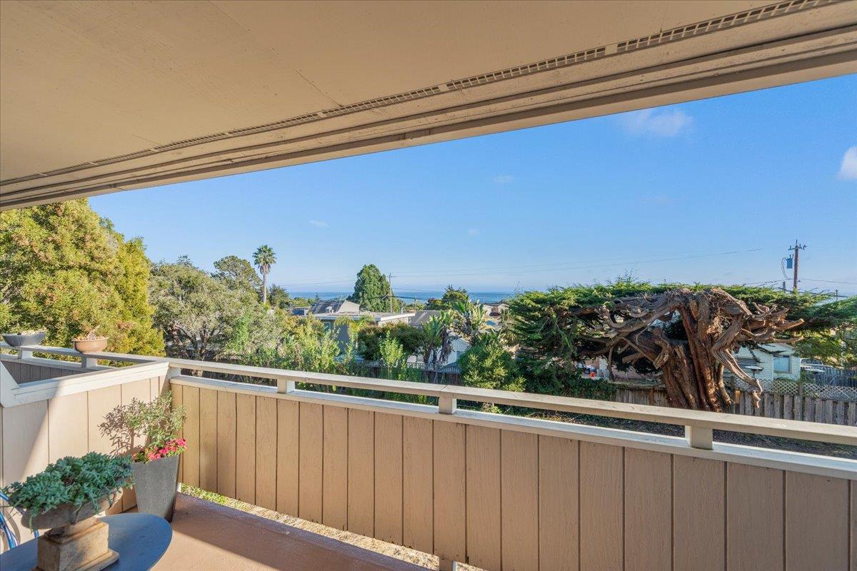 Detail Gallery Image 2 of 20 For 261 Sea Ridge Rd #3,  Aptos,  CA 95003 - 2 Beds | 2 Baths