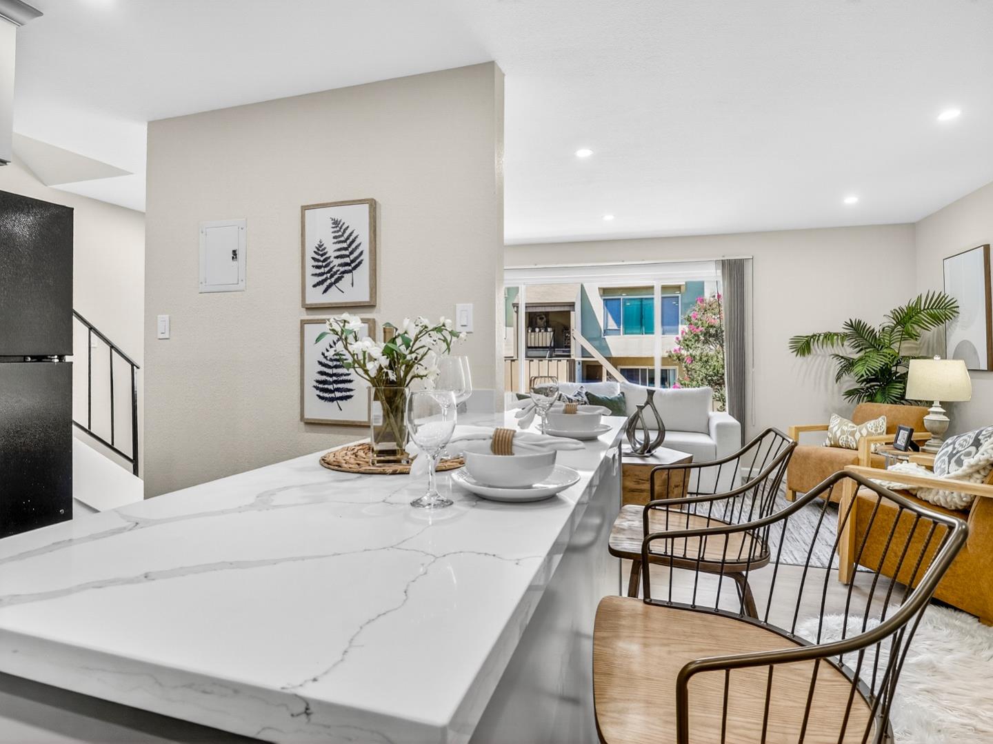 Detail Gallery Image 11 of 42 For 380 Auburn Way #6,  San Jose,  CA 95129 - 2 Beds | 1/1 Baths