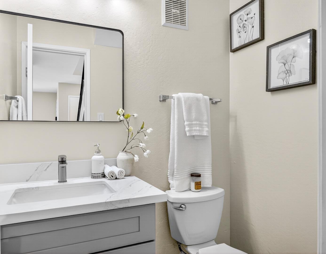Detail Gallery Image 19 of 42 For 380 Auburn Way #6,  San Jose,  CA 95129 - 2 Beds | 1/1 Baths