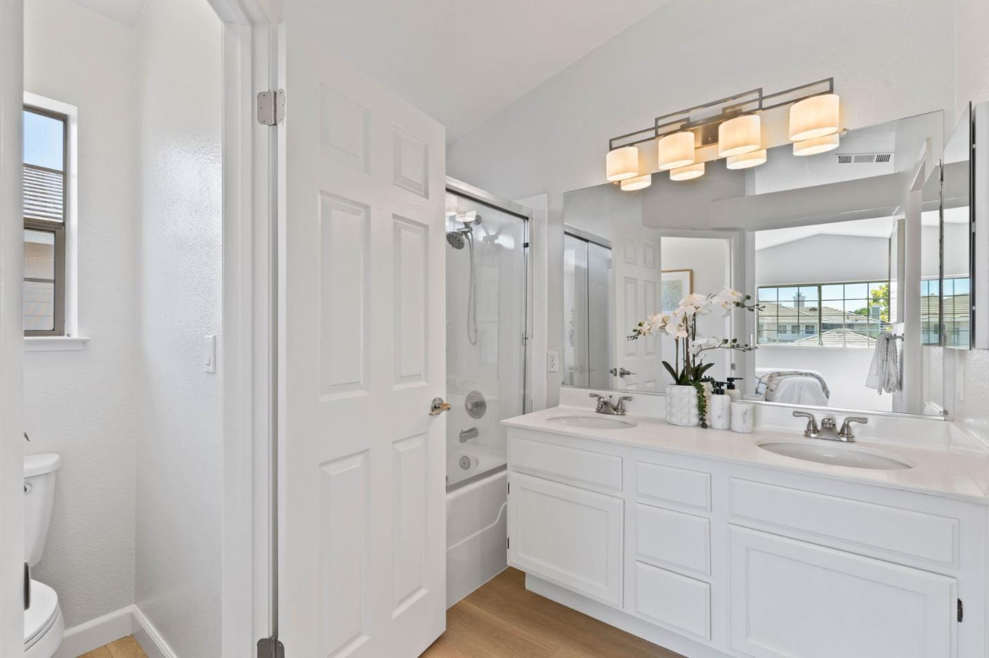 Detail Gallery Image 12 of 32 For 5458 Andromeda Cir, Fremont,  CA 94538 - 3 Beds | 2/1 Baths