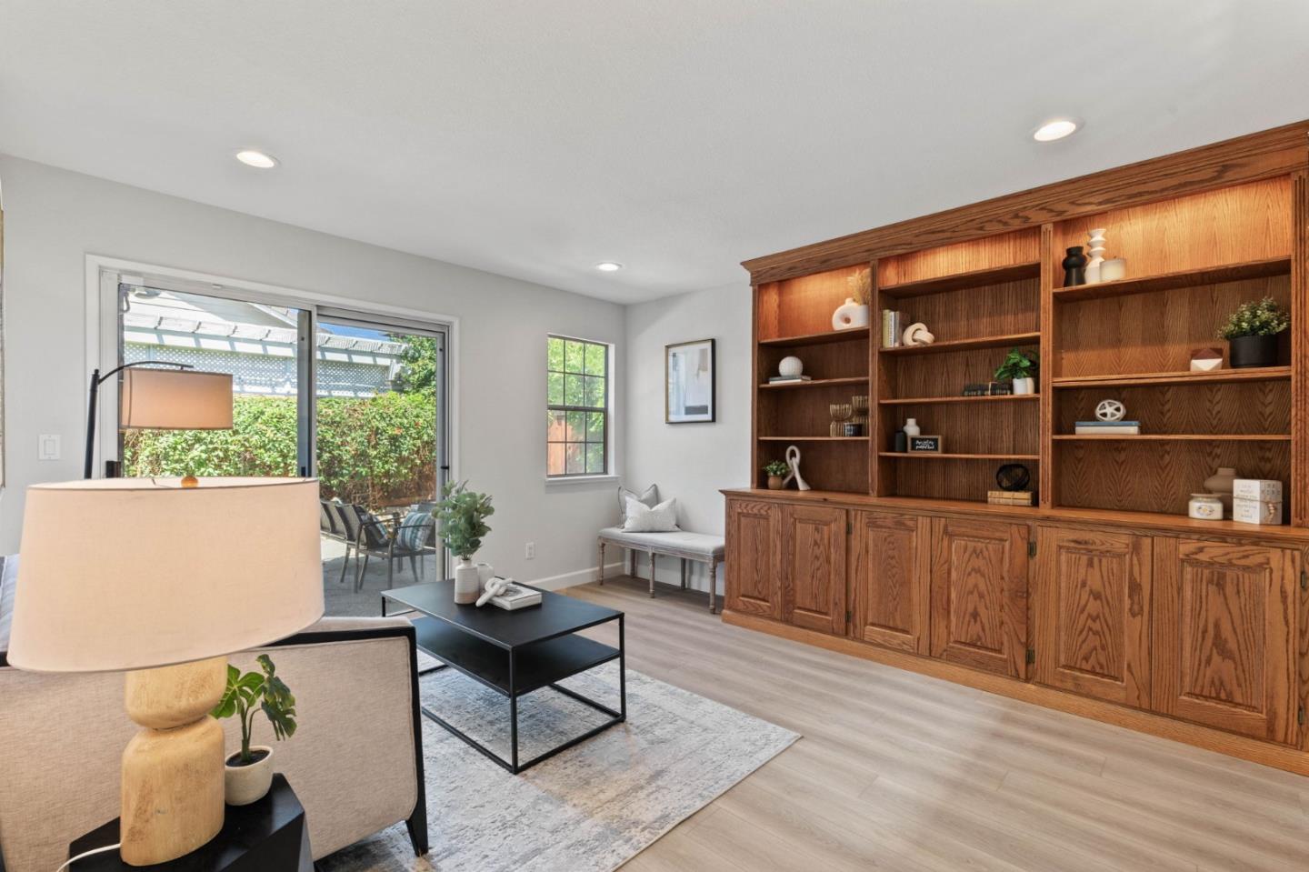 Detail Gallery Image 13 of 32 For 5458 Andromeda Cir, Fremont,  CA 94538 - 3 Beds | 2/1 Baths