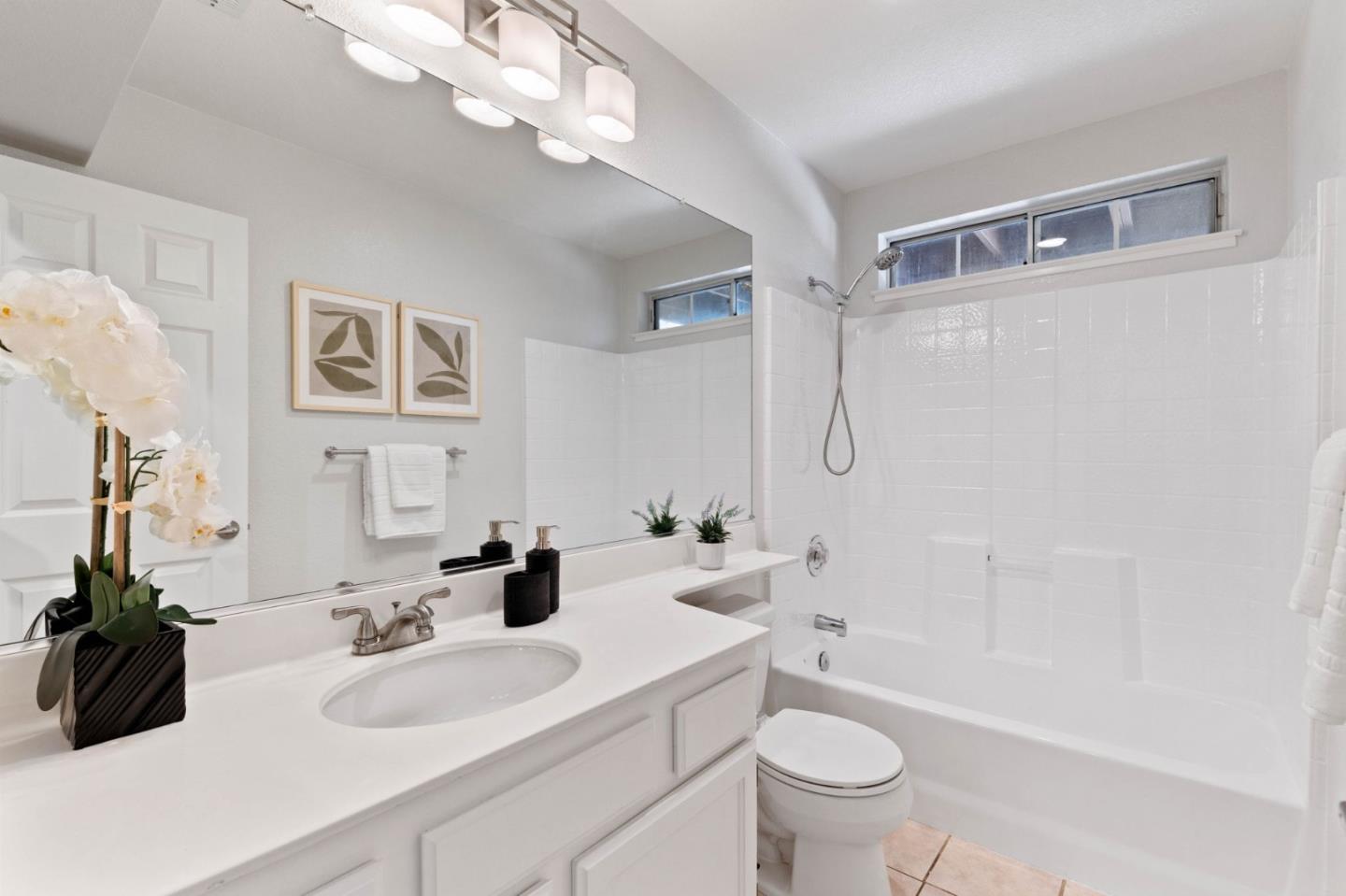 Detail Gallery Image 16 of 32 For 5458 Andromeda Cir, Fremont,  CA 94538 - 3 Beds | 2/1 Baths