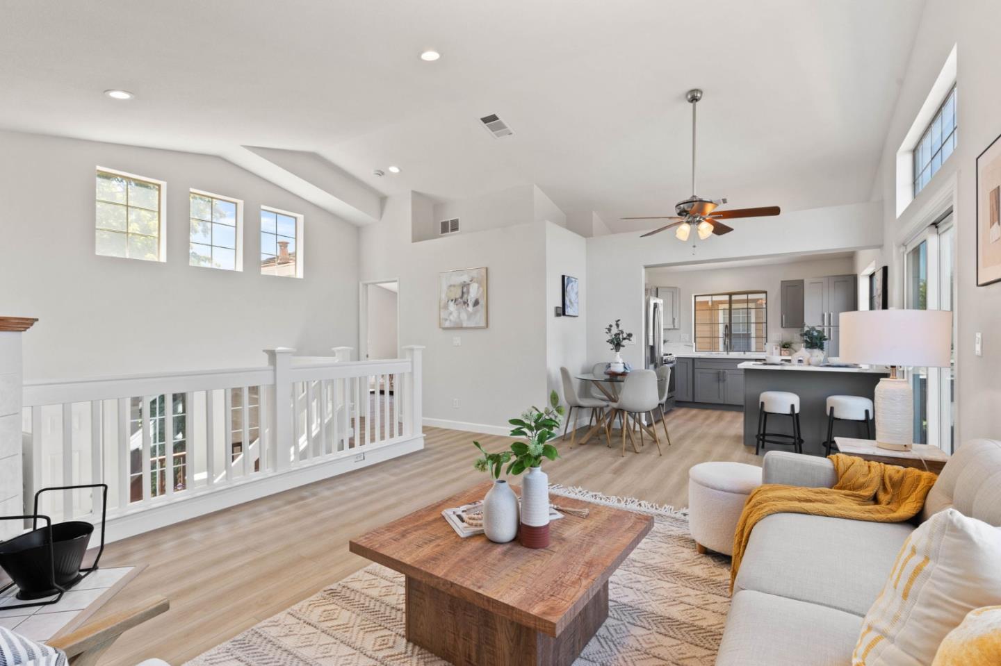 Detail Gallery Image 2 of 32 For 5458 Andromeda Cir, Fremont,  CA 94538 - 3 Beds | 2/1 Baths