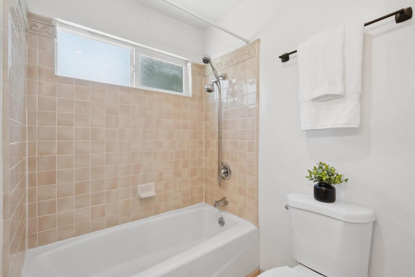 Detail Gallery Image 37 of 65 For 226 Truckee Ln, San Jose,  CA 95136 - 3 Beds | 2 Baths