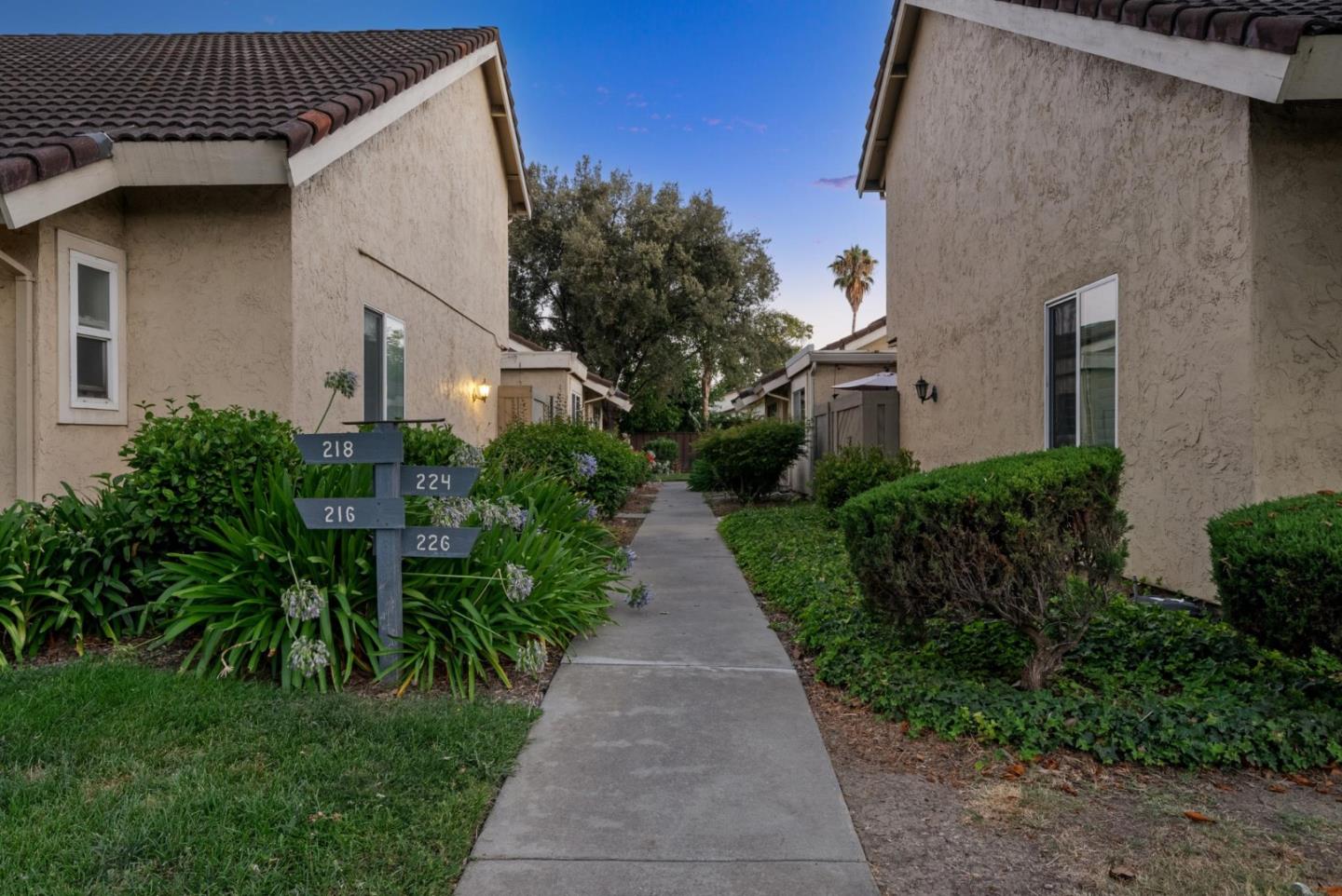 Detail Gallery Image 4 of 65 For 226 Truckee Ln, San Jose,  CA 95136 - 3 Beds | 2 Baths