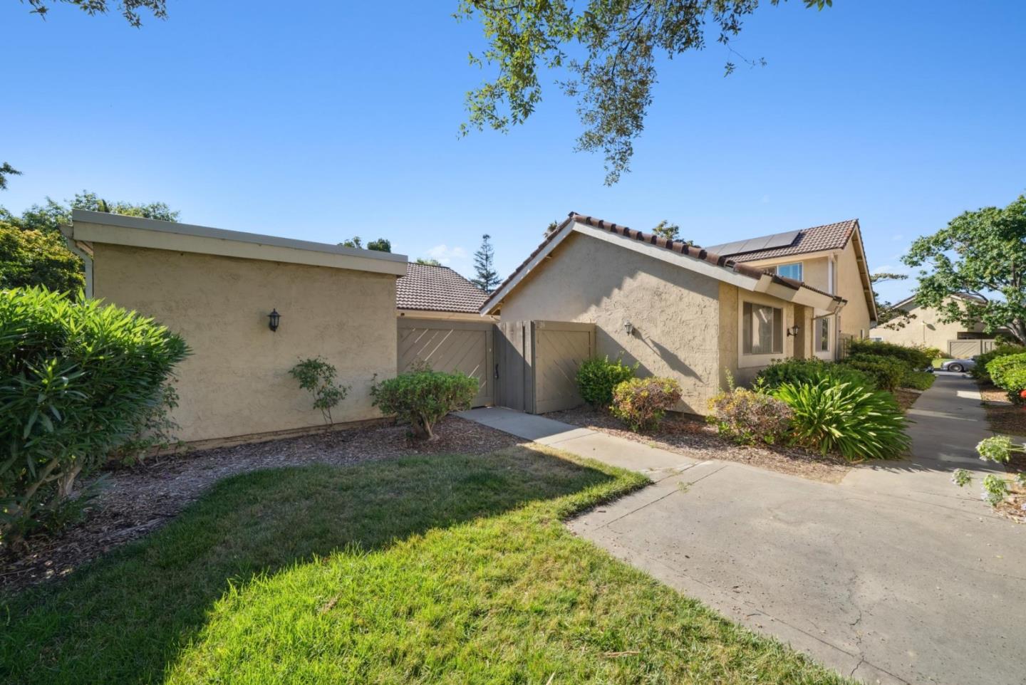 Detail Gallery Image 5 of 65 For 226 Truckee Ln, San Jose,  CA 95136 - 3 Beds | 2 Baths