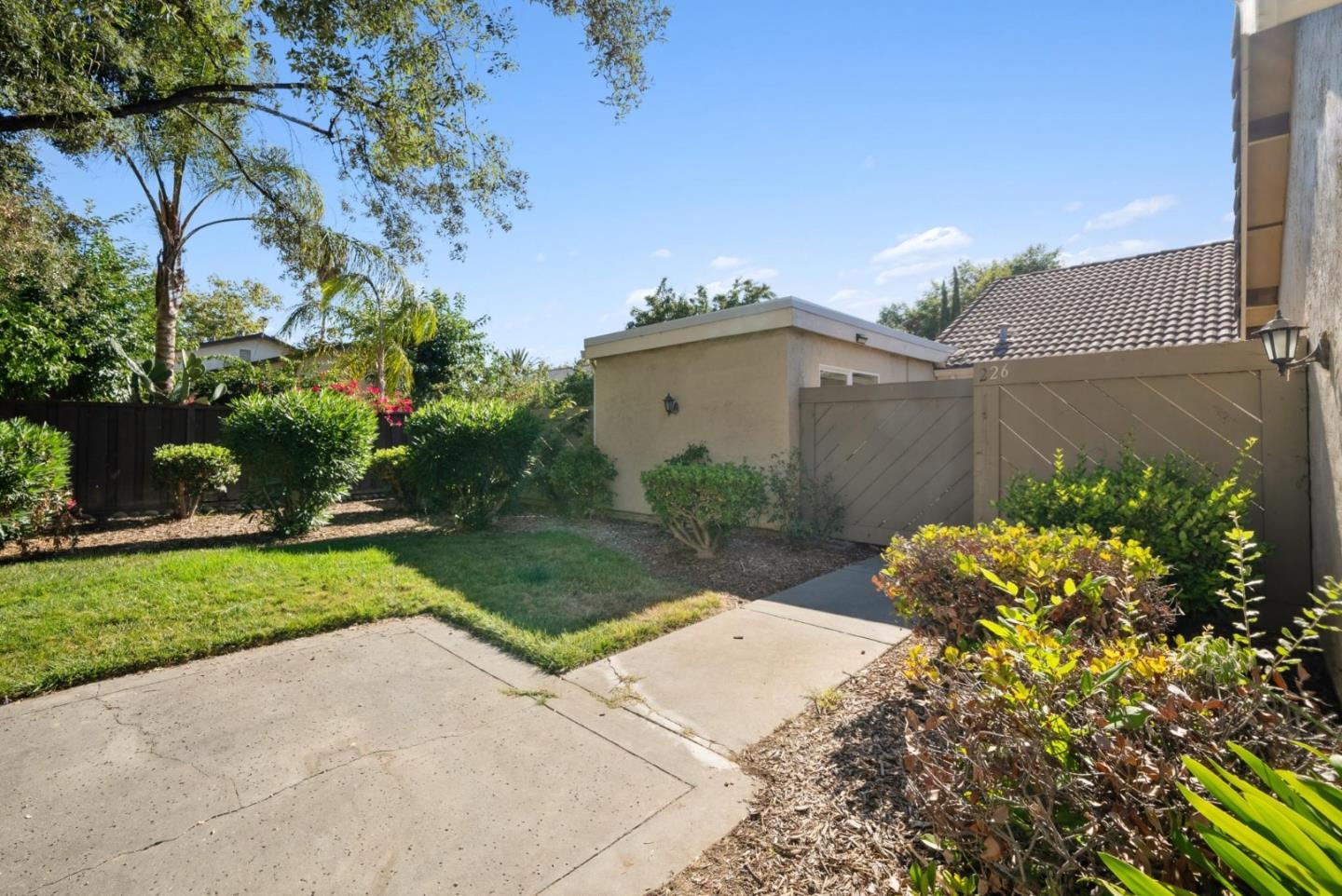 Detail Gallery Image 7 of 65 For 226 Truckee Ln, San Jose,  CA 95136 - 3 Beds | 2 Baths