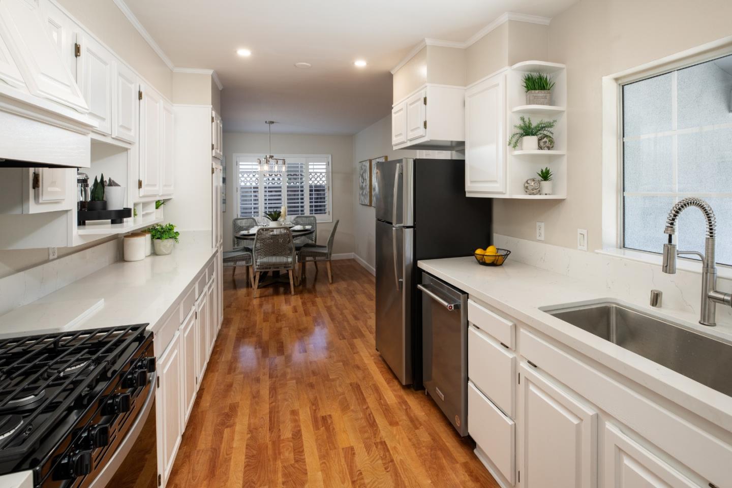 Detail Gallery Image 10 of 31 For 3704 Pruneridge Ave, Santa Clara,  CA 95051 - 5 Beds | 3 Baths