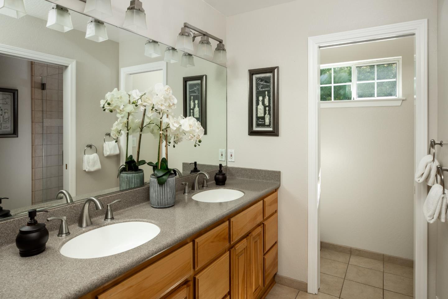 Detail Gallery Image 18 of 31 For 3704 Pruneridge Ave, Santa Clara,  CA 95051 - 5 Beds | 3 Baths