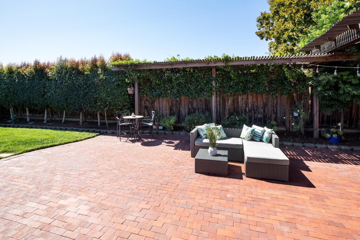 Detail Gallery Image 24 of 31 For 3704 Pruneridge Ave, Santa Clara,  CA 95051 - 5 Beds | 3 Baths