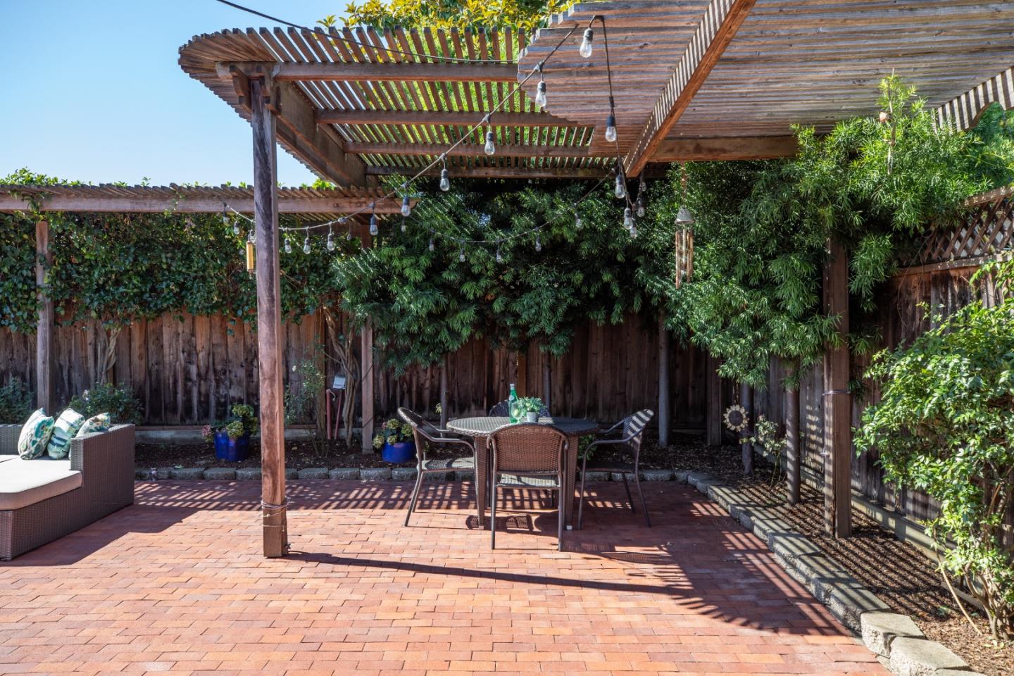 Detail Gallery Image 25 of 31 For 3704 Pruneridge Ave, Santa Clara,  CA 95051 - 5 Beds | 3 Baths