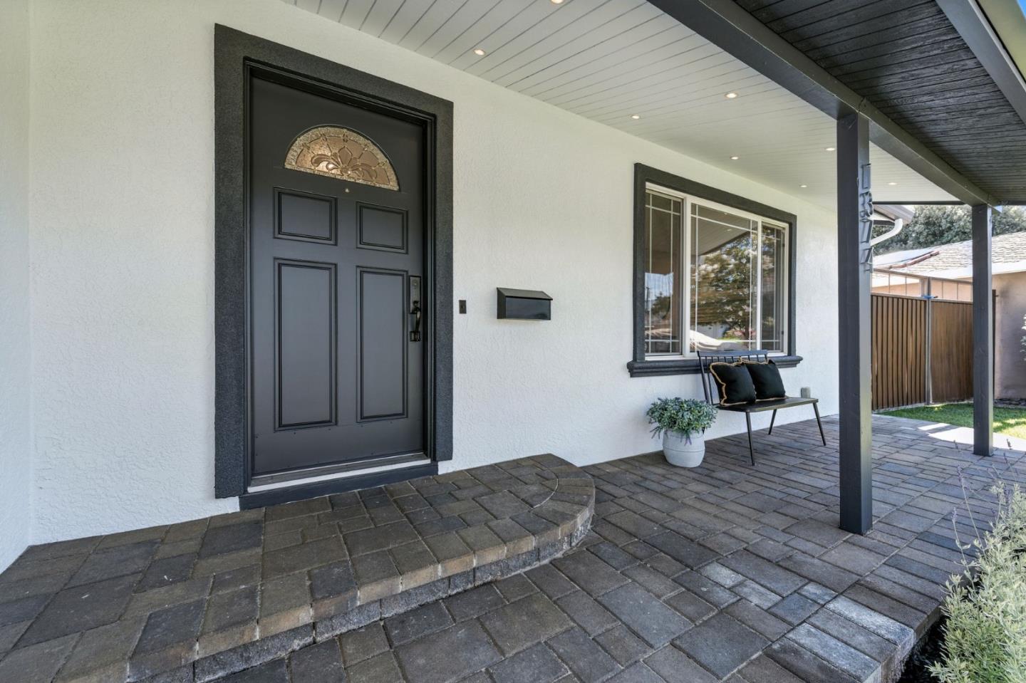 Detail Gallery Image 5 of 41 For 1374 Annapolis Way, San Jose,  CA 95118 - 3 Beds | 2 Baths