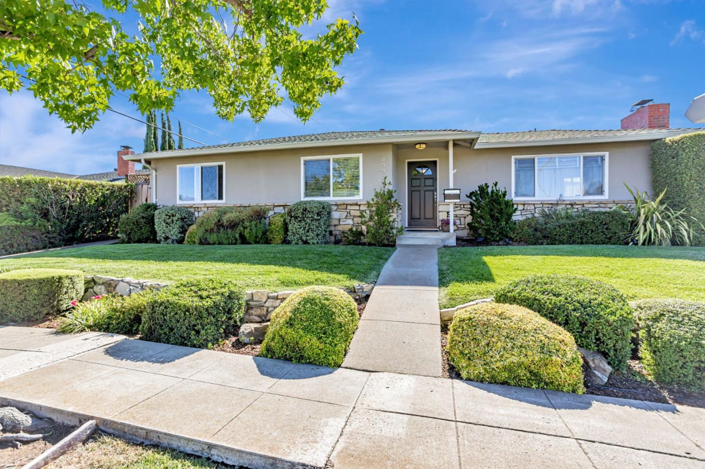 Detail Gallery Image 1 of 47 For 4009 Rondeau Dr, San Jose,  CA 95124 - 3 Beds | 2 Baths