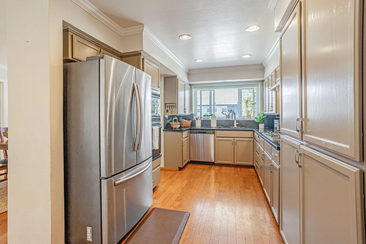 Detail Gallery Image 12 of 47 For 4009 Rondeau Dr, San Jose,  CA 95124 - 3 Beds | 2 Baths