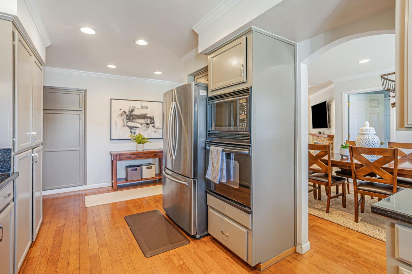 Detail Gallery Image 14 of 47 For 4009 Rondeau Dr, San Jose,  CA 95124 - 3 Beds | 2 Baths