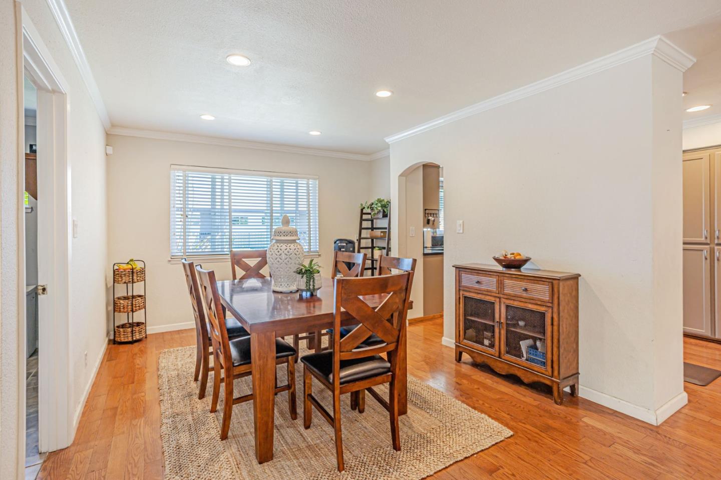 Detail Gallery Image 16 of 47 For 4009 Rondeau Dr, San Jose,  CA 95124 - 3 Beds | 2 Baths
