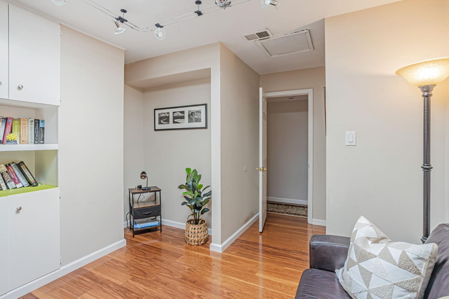 Detail Gallery Image 20 of 47 For 4009 Rondeau Dr, San Jose,  CA 95124 - 3 Beds | 2 Baths