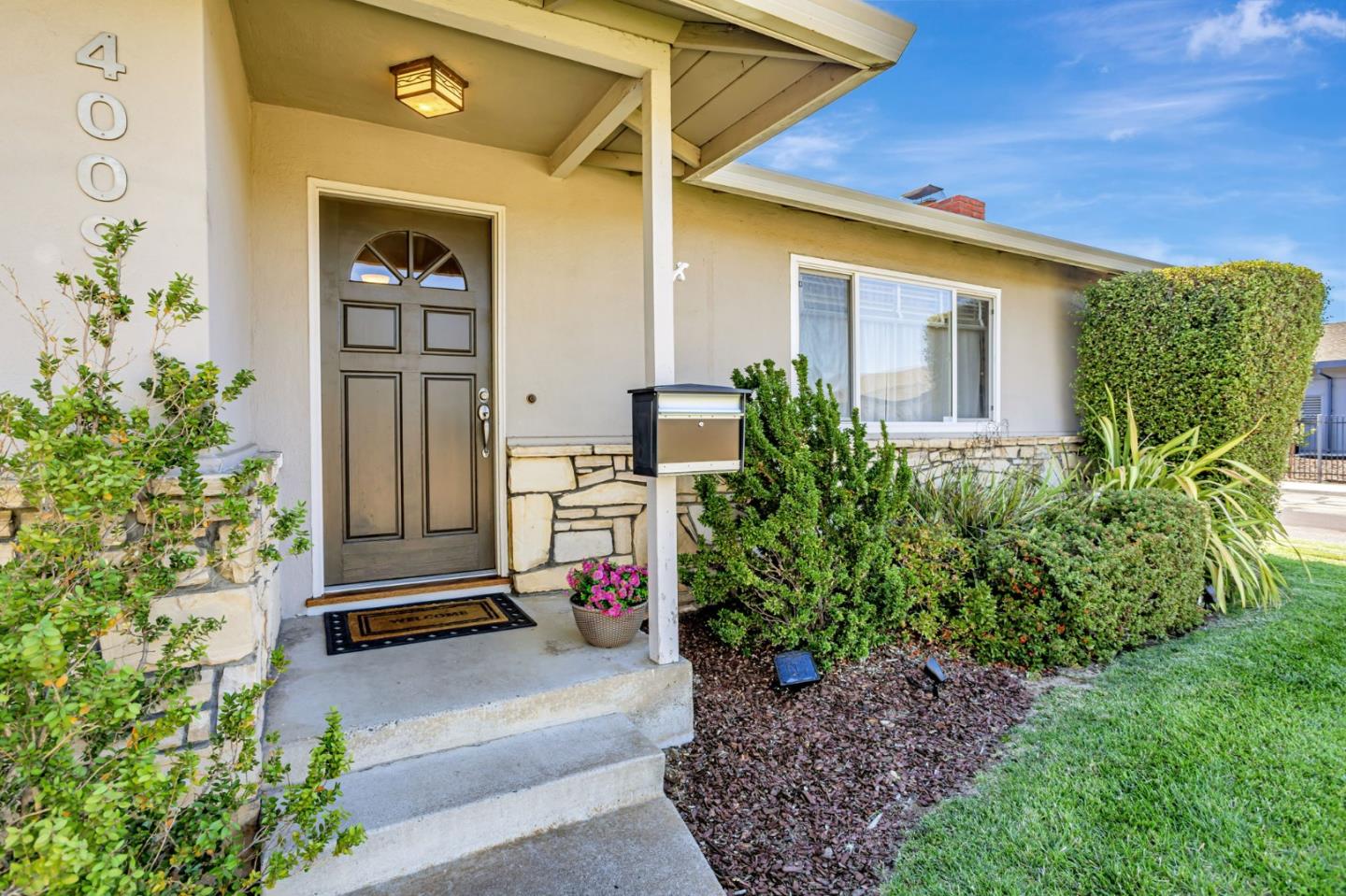 Detail Gallery Image 3 of 47 For 4009 Rondeau Dr, San Jose,  CA 95124 - 3 Beds | 2 Baths