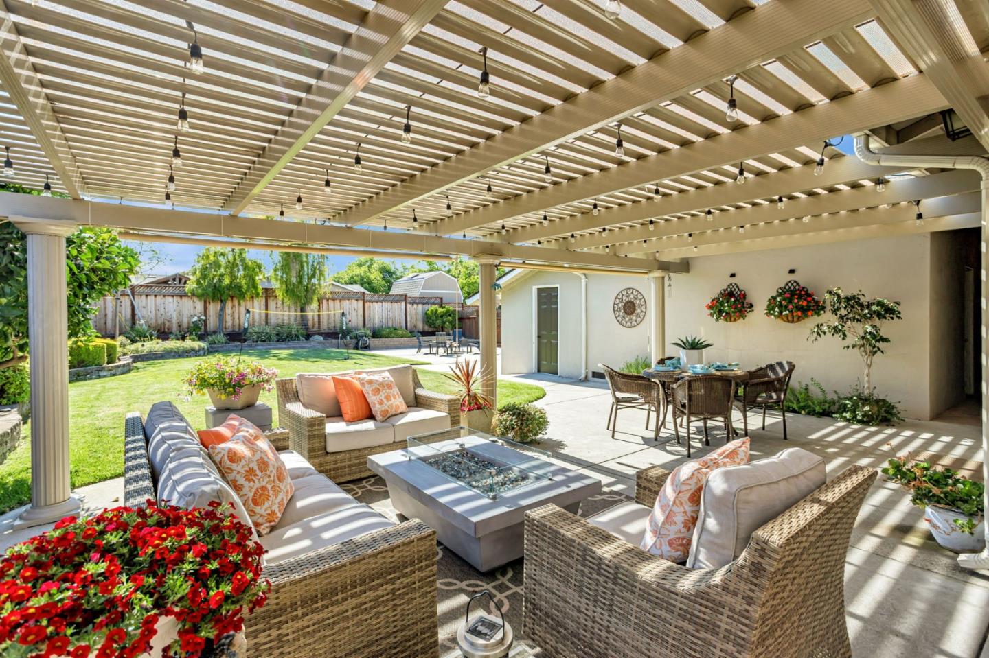 Detail Gallery Image 38 of 47 For 4009 Rondeau Dr, San Jose,  CA 95124 - 3 Beds | 2 Baths