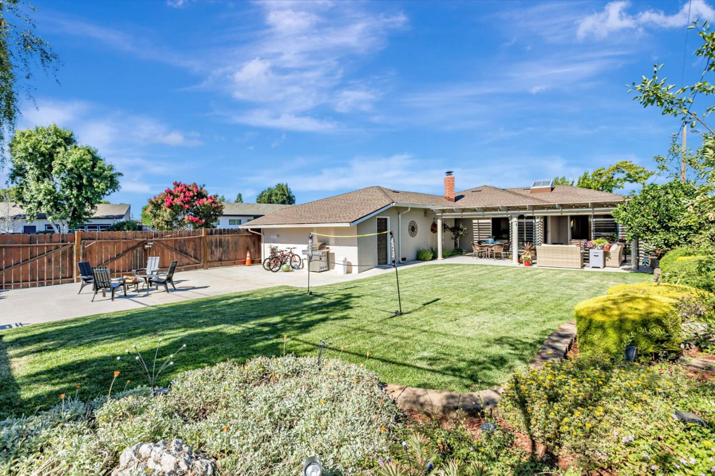 Detail Gallery Image 39 of 47 For 4009 Rondeau Dr, San Jose,  CA 95124 - 3 Beds | 2 Baths