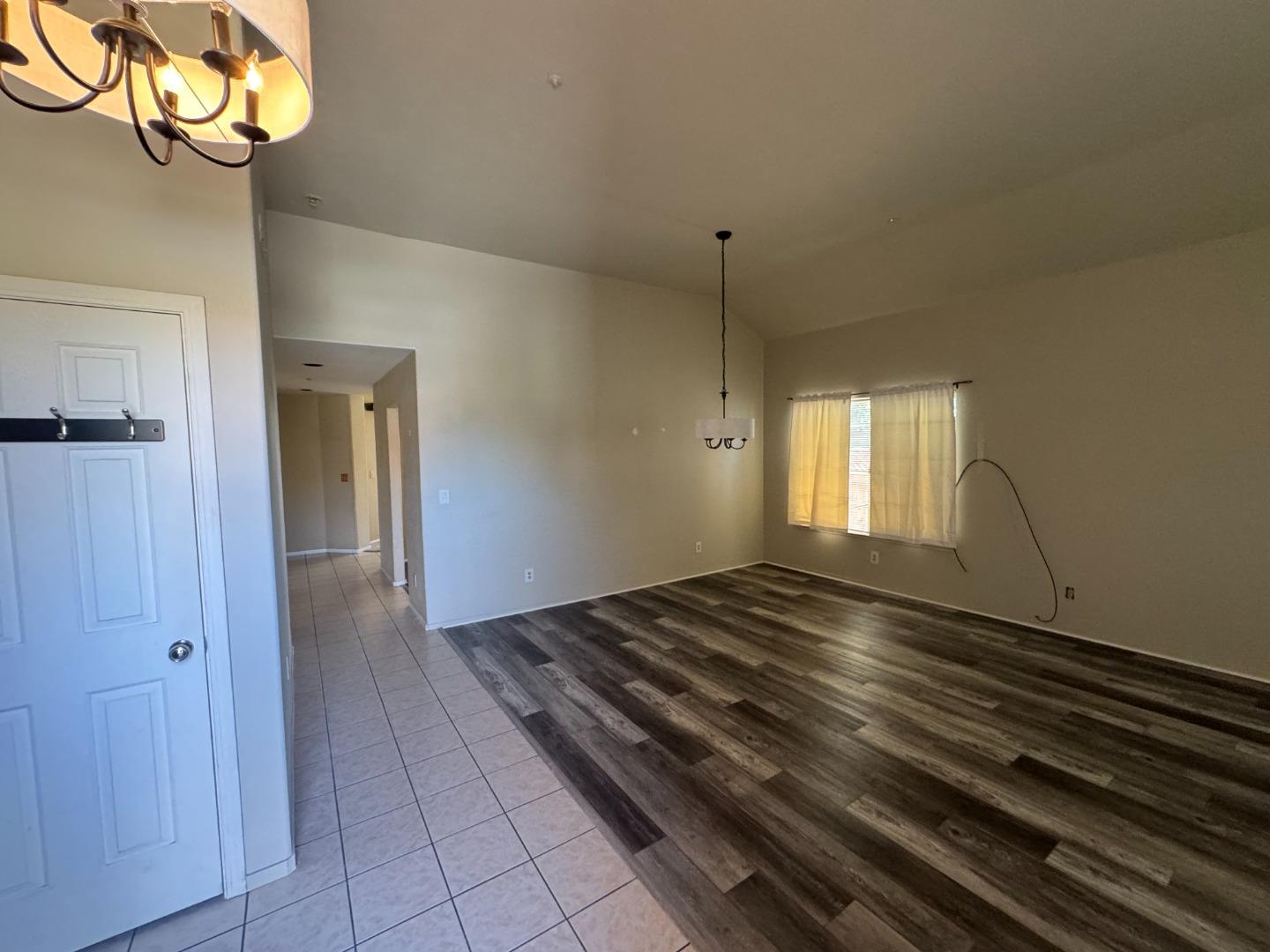 Detail Gallery Image 36 of 42 For 1918 Newcastle Dr, Salinas,  CA 93906 - 4 Beds | 2 Baths