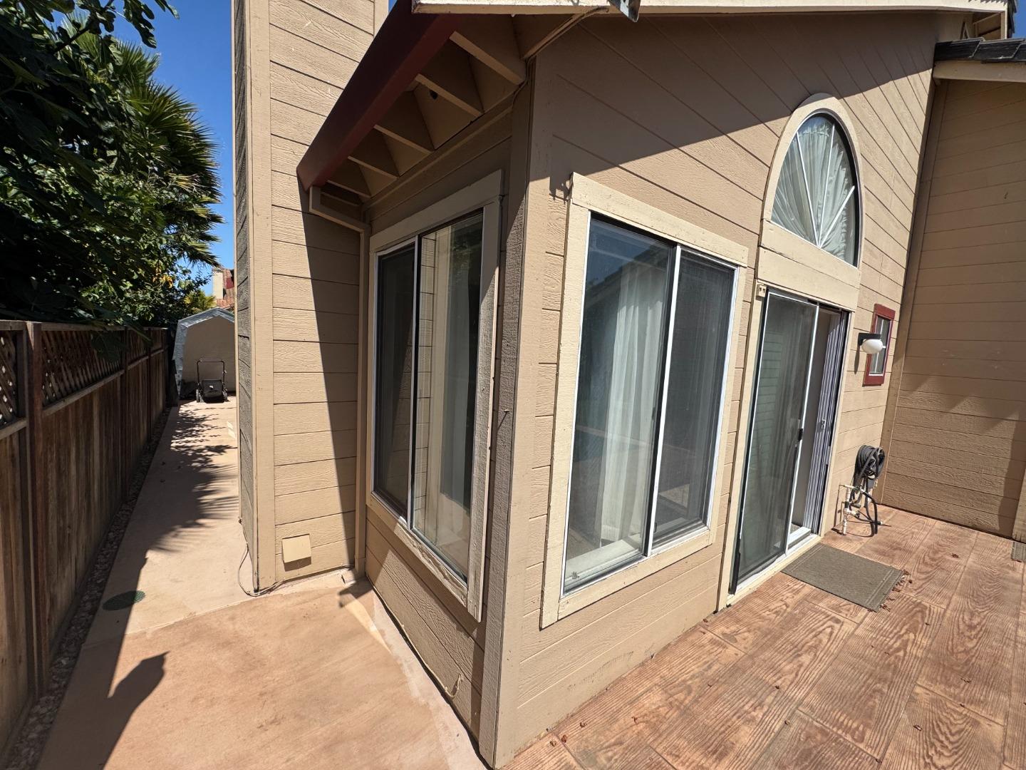 Detail Gallery Image 39 of 42 For 1918 Newcastle Dr, Salinas,  CA 93906 - 4 Beds | 2 Baths