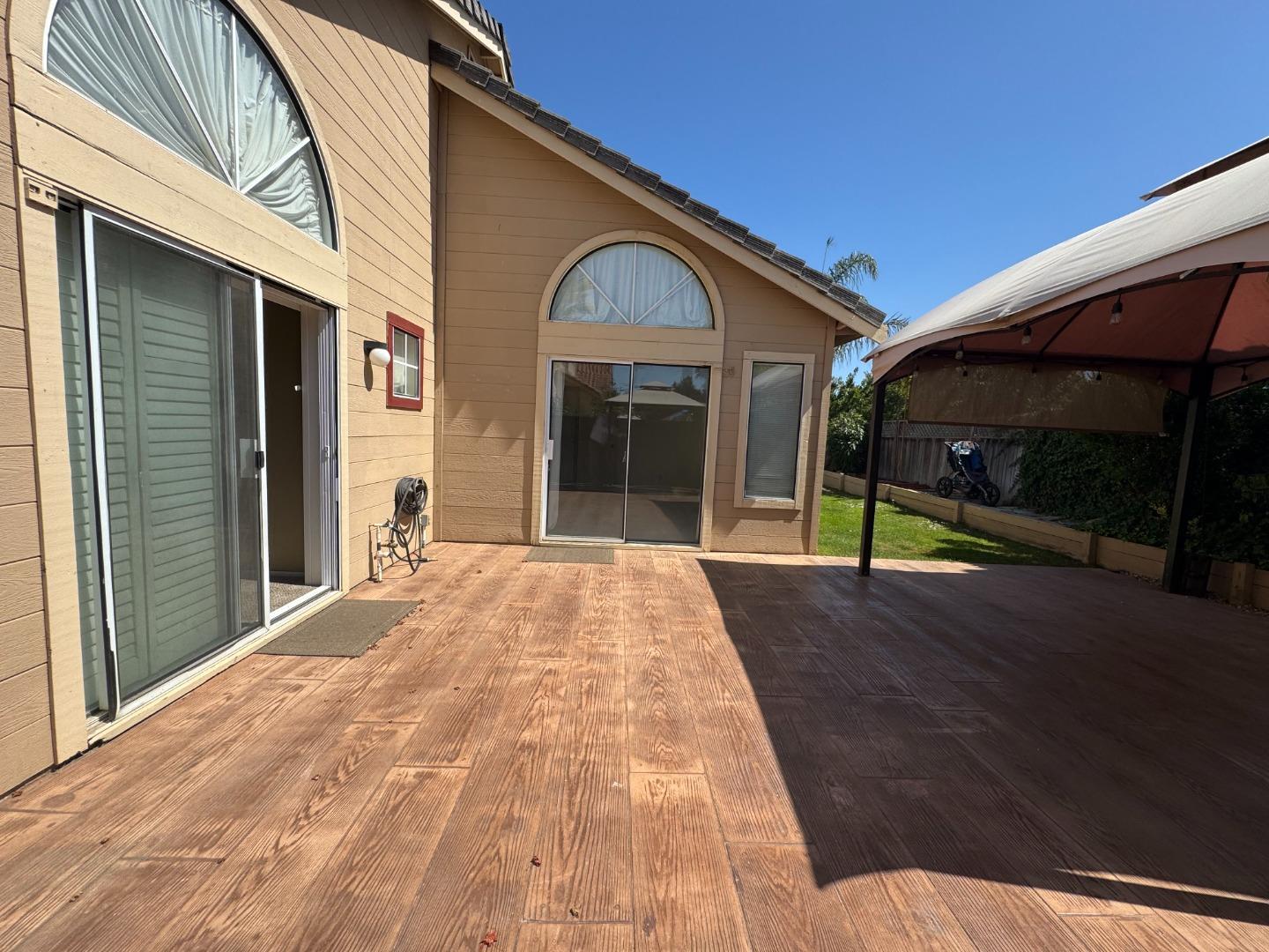 Detail Gallery Image 42 of 42 For 1918 Newcastle Dr, Salinas,  CA 93906 - 4 Beds | 2 Baths