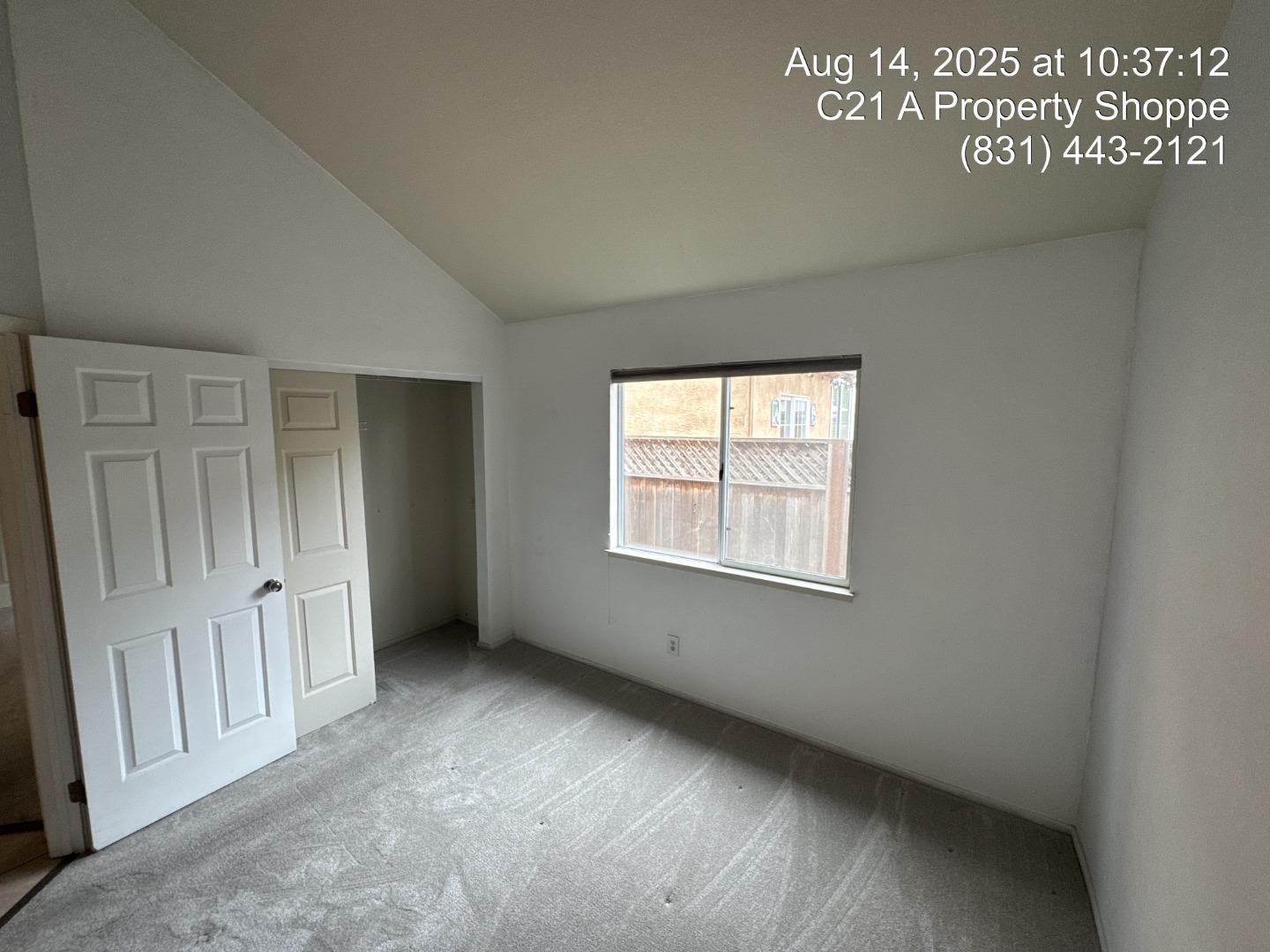 Detail Gallery Image 8 of 19 For 1918 Newcastle Dr, Salinas,  CA 93906 - 4 Beds | 2 Baths