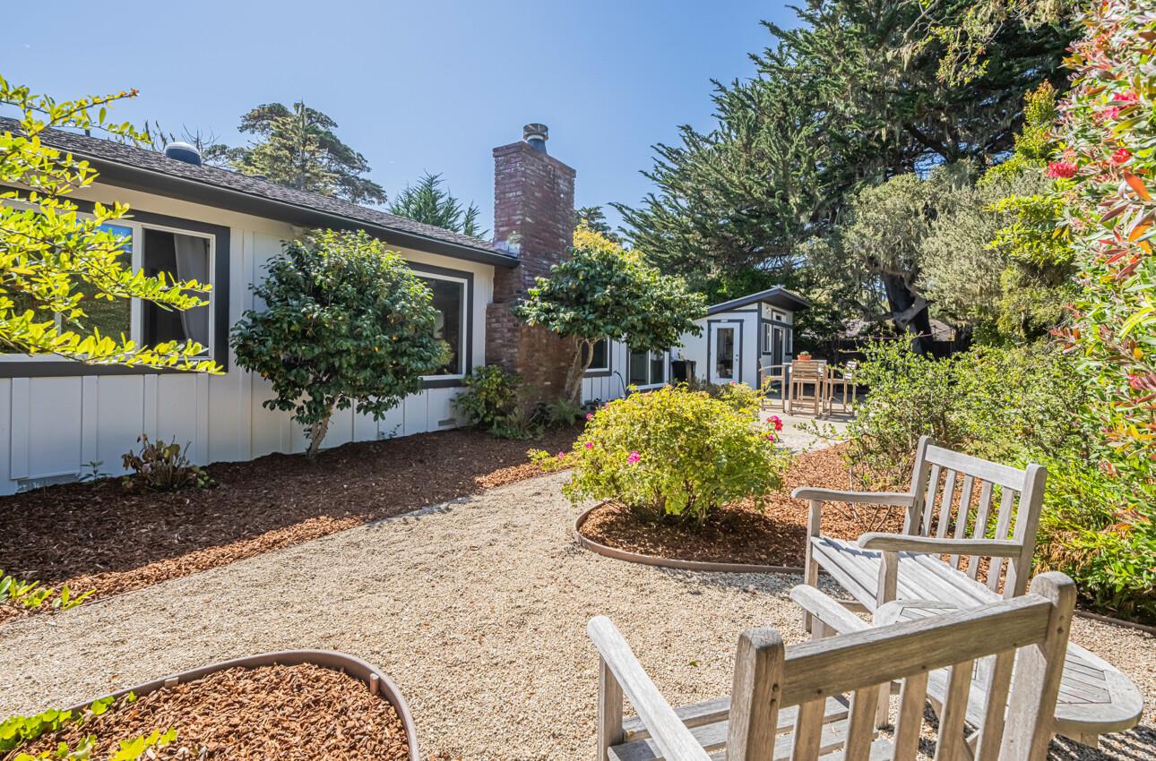 Detail Gallery Image 16 of 32 For 1051 Matador Rd, Pebble Beach,  CA 93953 - 3 Beds | 2 Baths